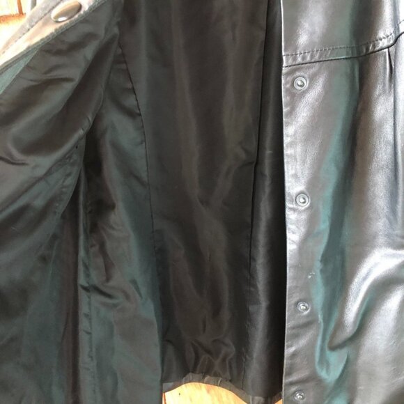 Like New Classiques Entier Luxurious Black Leather Jacket - Women's Large - Picture 7 of 9